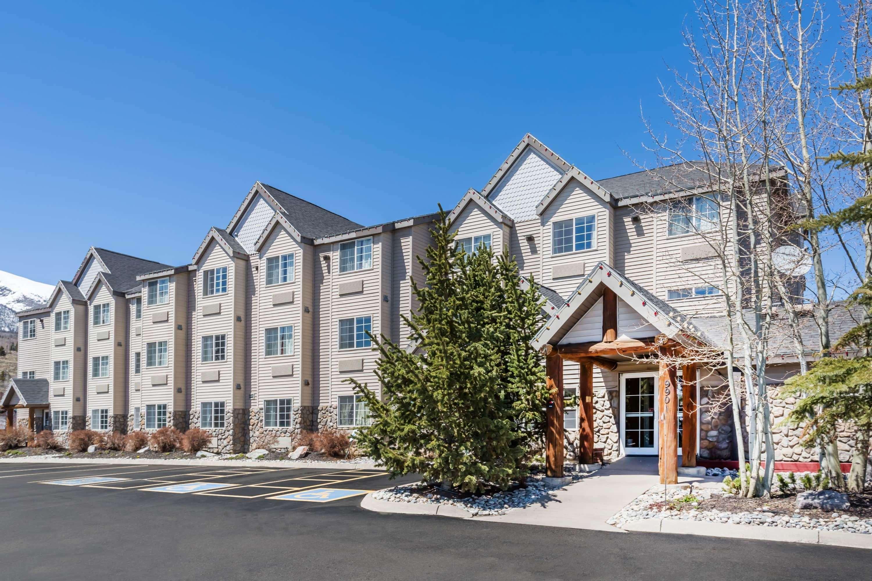 Hotel Ramada By Wyndham Frisco Exterior foto